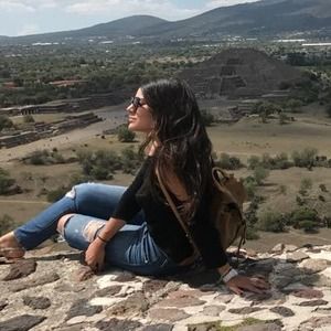 Meet your Posher, Carolina